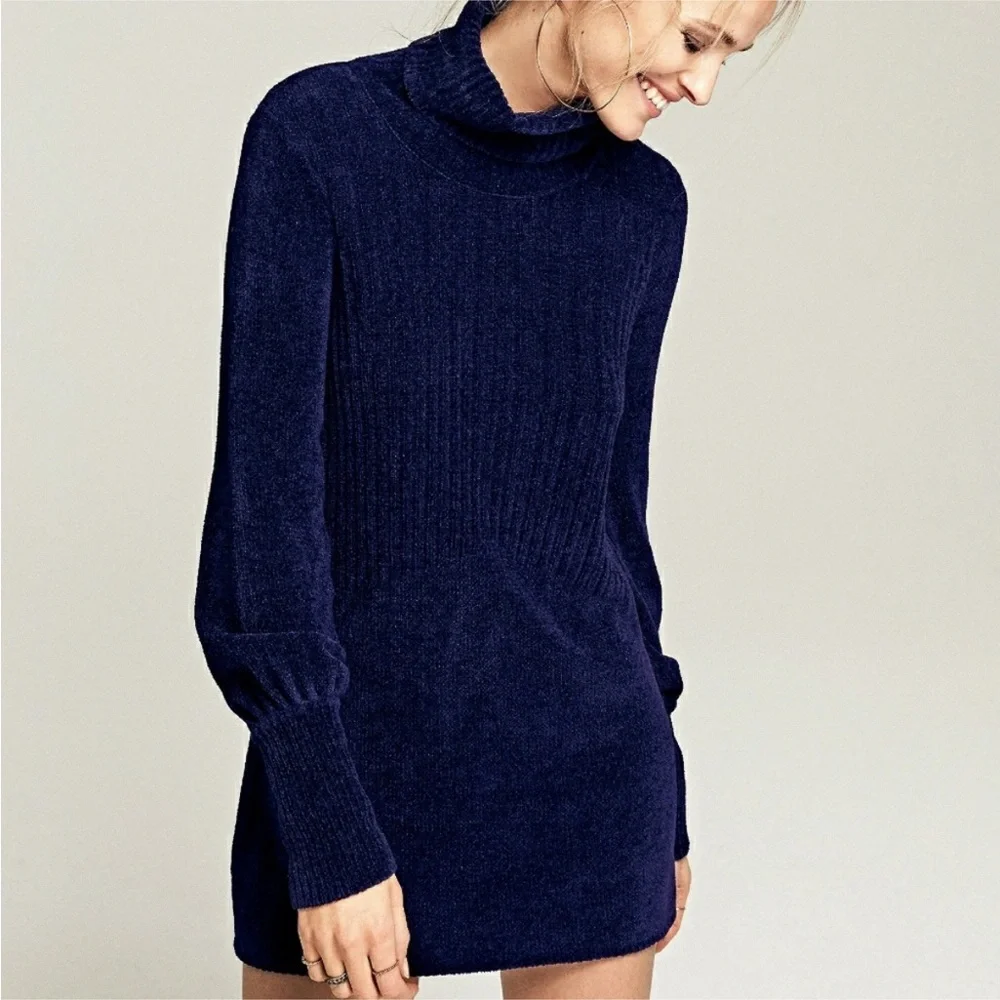 Free People Navy Blue New Moon Chenille Tunic Turtleneck Sweater XS - Picture 8 of 9